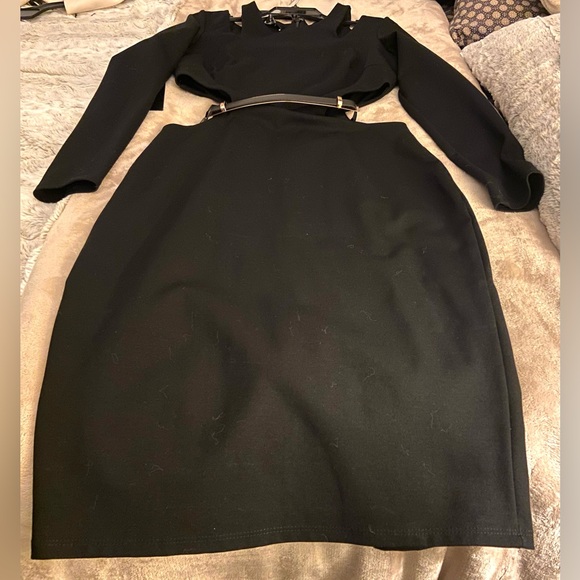 Bebe Ocelot LS Cutouts Dress. - Picture 9 of 9